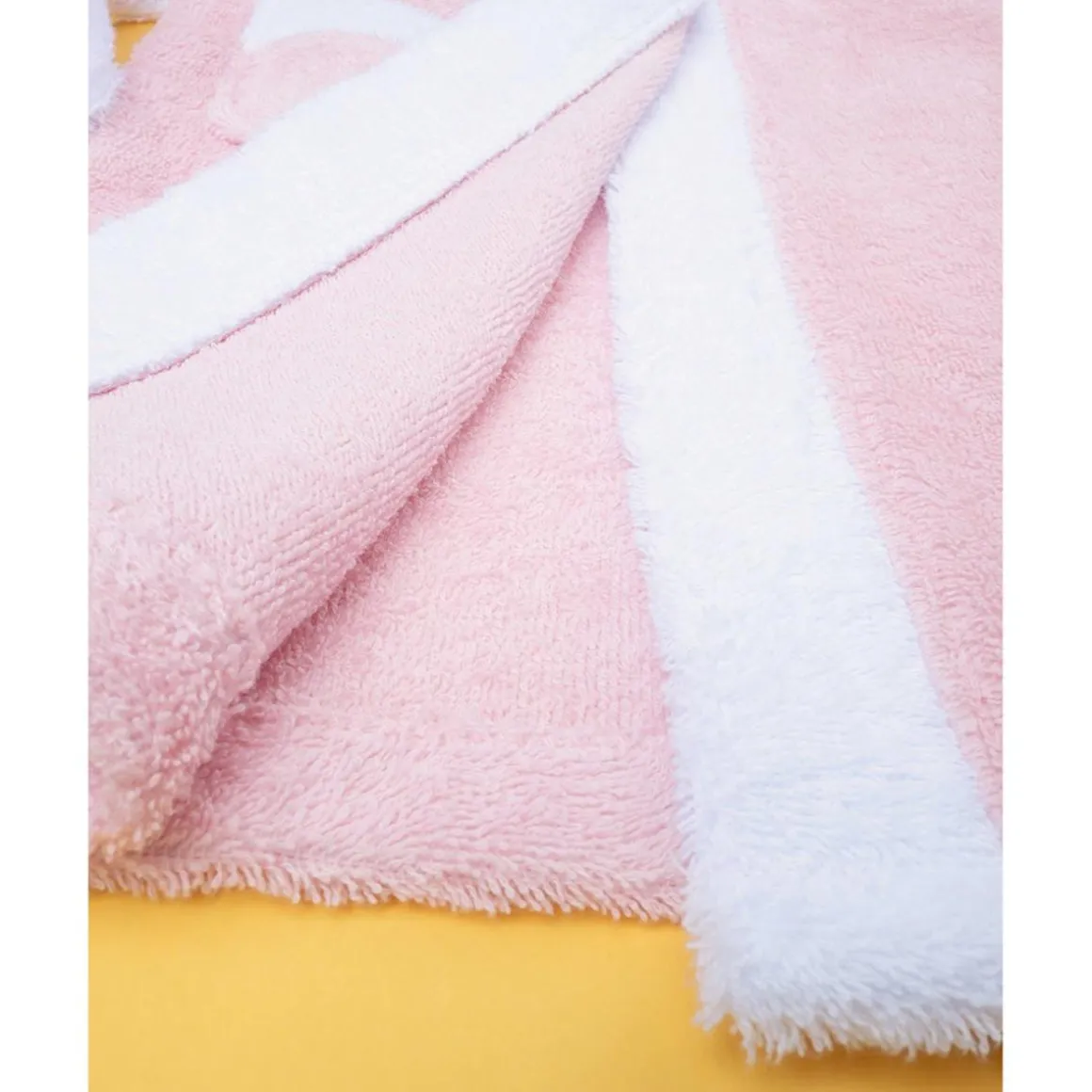 Albornoz niña de felpa con capucha