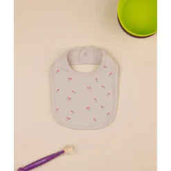 Babero Beige Flores Rojas para Recién Nacida