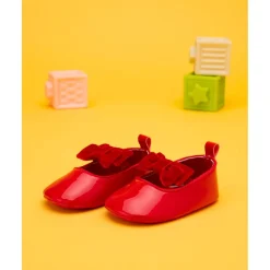 Bailarina niña roja