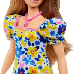 Barbie - Muñeca Barbie Fashionista con vestido de flores y accesorios de moda ㅤ