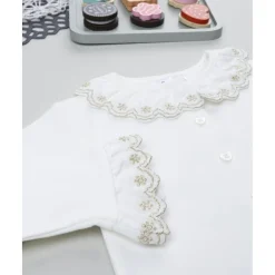 Body bebé blanco con cuello bordado