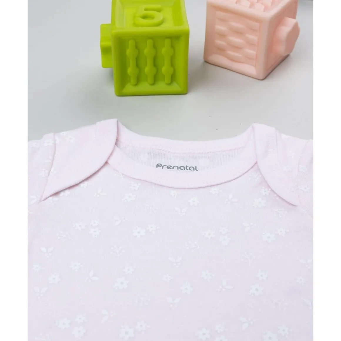 Body rosa de manga corta para bebé con estampado de flores