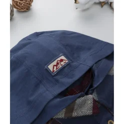 Camisa de franela multicolor con capucha para niño