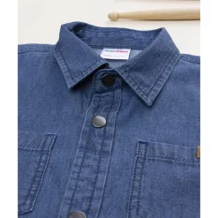 Camisa niño en denim azul con bolsillos