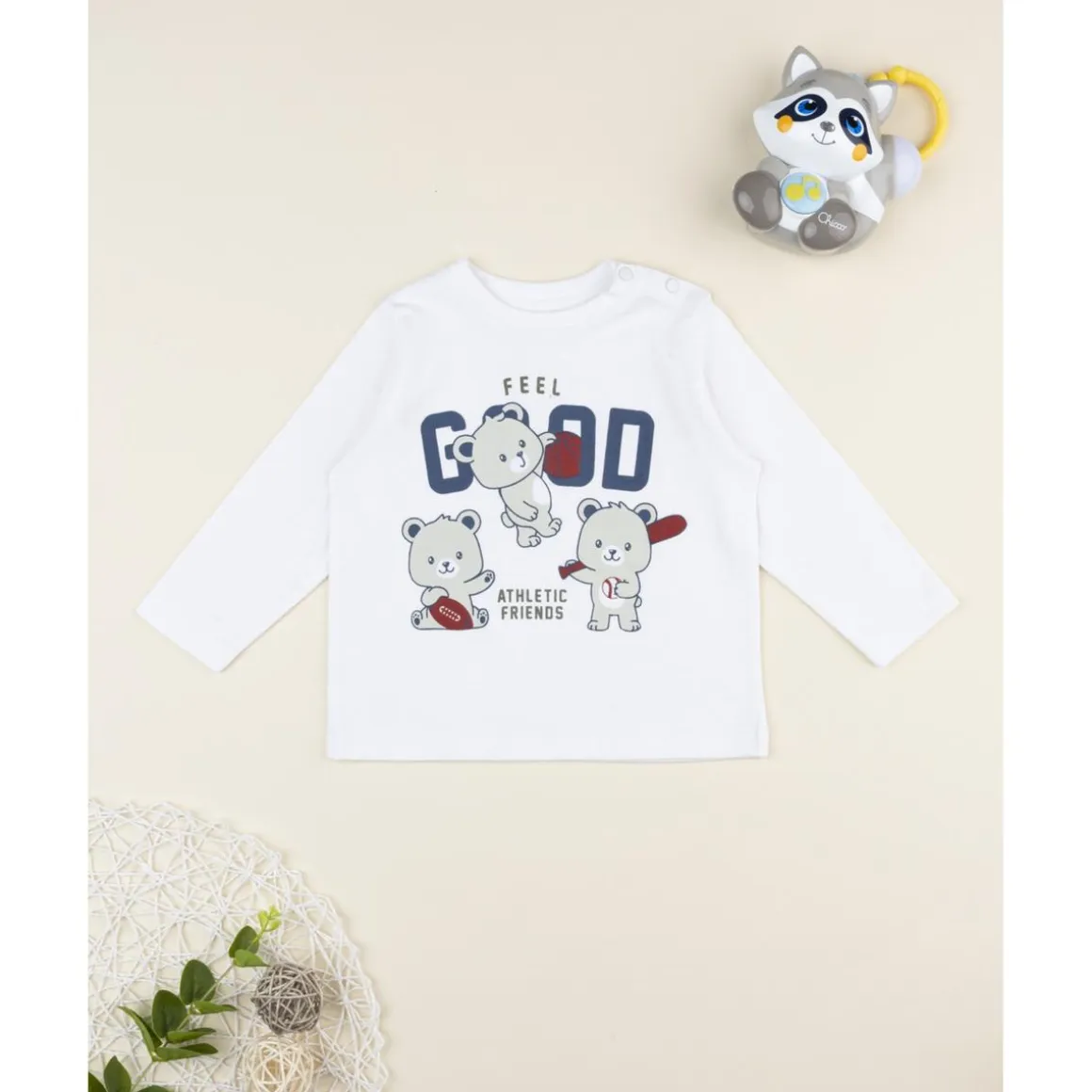 Camiseta blanca con estampado "Feel Good"