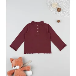 Camiseta burdeos de manga larga con oso para niña