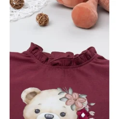 Camiseta burdeos de manga larga con oso para niña