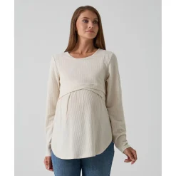 Camiseta de lactancia y premamá en tejido waffle color crema