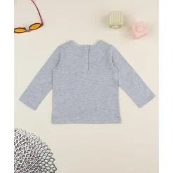 Camiseta de niña gris con estampado