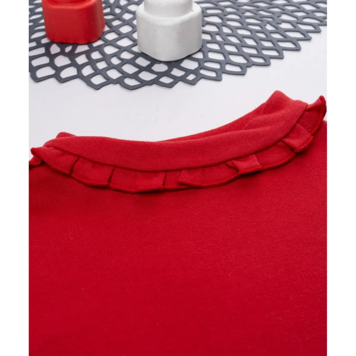 Camiseta niña roja cuello alto