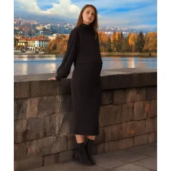 Conjunto premamá de punto negro con falda y jersey