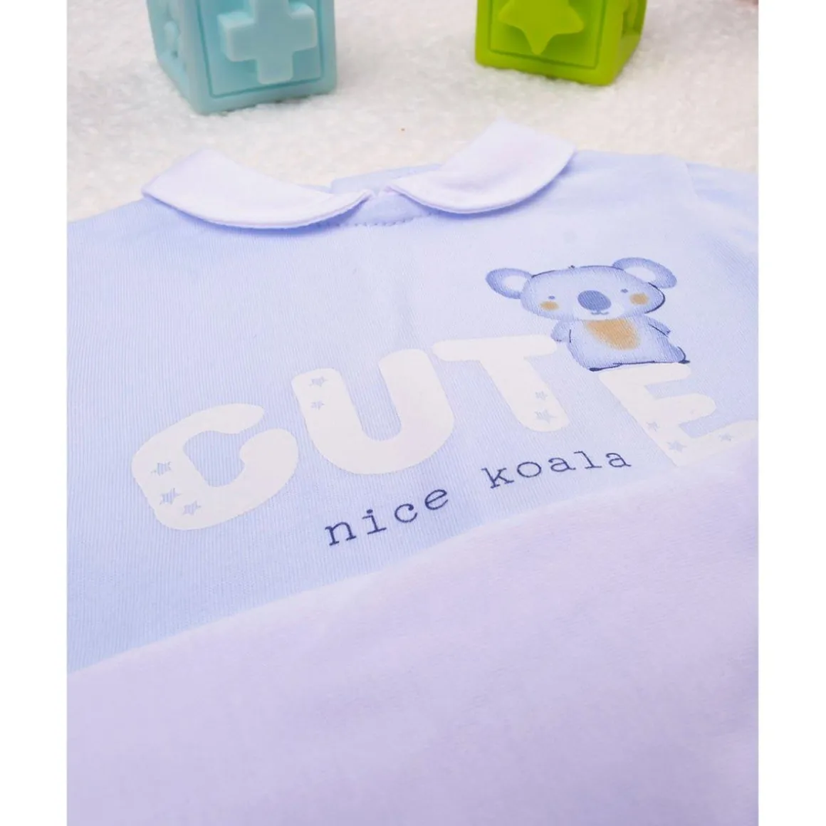 Conjuntos de jersey azul y crema con polainas