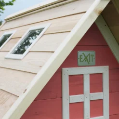 EXIT - Casita Fantasía de madera roja