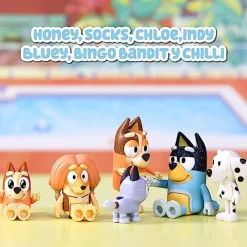 Famosa - Bluey - Pack Figuras Familia y Compañeros de Colección Serie Dibujos Infantil ㅤ