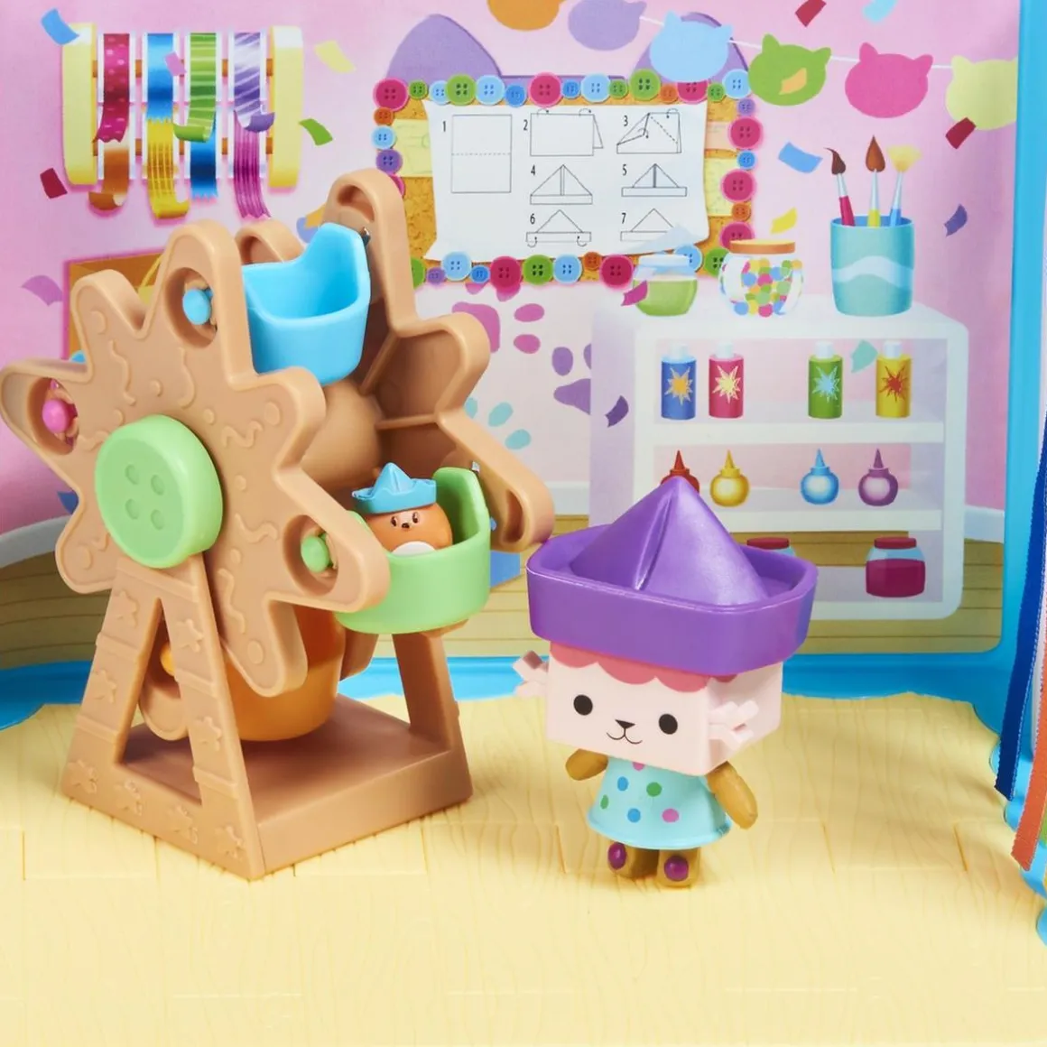 Gabby's Dollhouse - Sala de manualidades de Bebé Boxㅤ