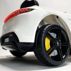 Injusa - Porsche Taycan 12V Blanco