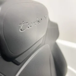 Injusa - Porsche Taycan 12V Blanco