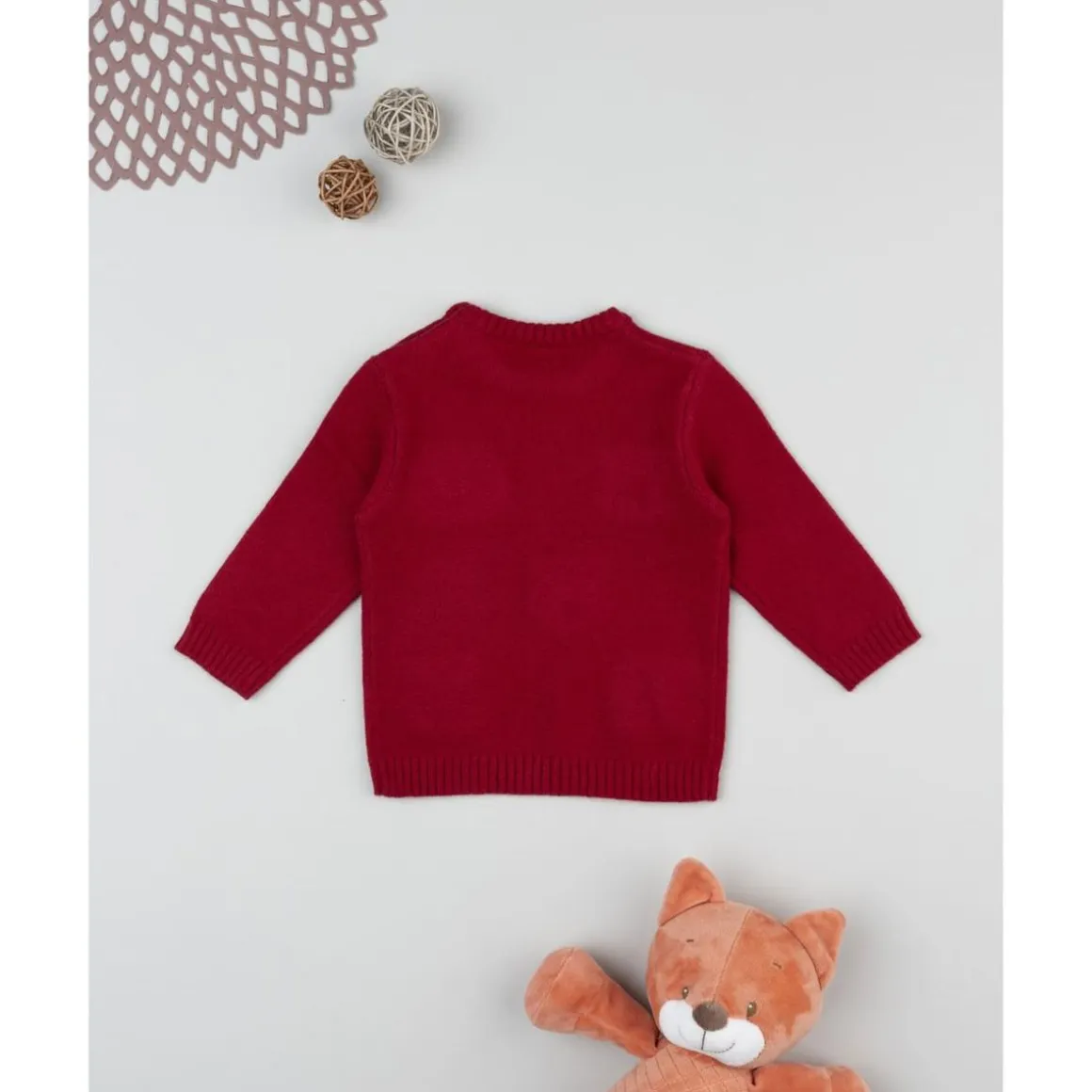 Jersey de niño rojo con bordados de animales