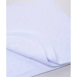 Manta blanca con estampado gris para recién nacido