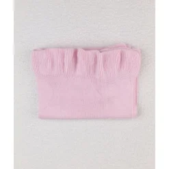 Manta con volantes y bordado de corazones