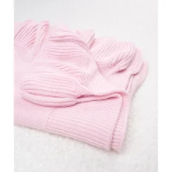 Manta con volantes y bordado de corazones