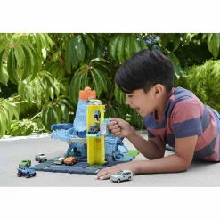 Matchbox - Huida del volcán