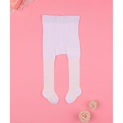 Medias blancas con lazos