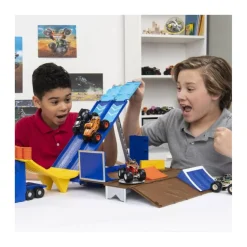 Monster Jam - Camión 2 en 1 transformación