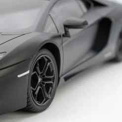 Motor & Co - RC Lamborghini Aventador 1:10