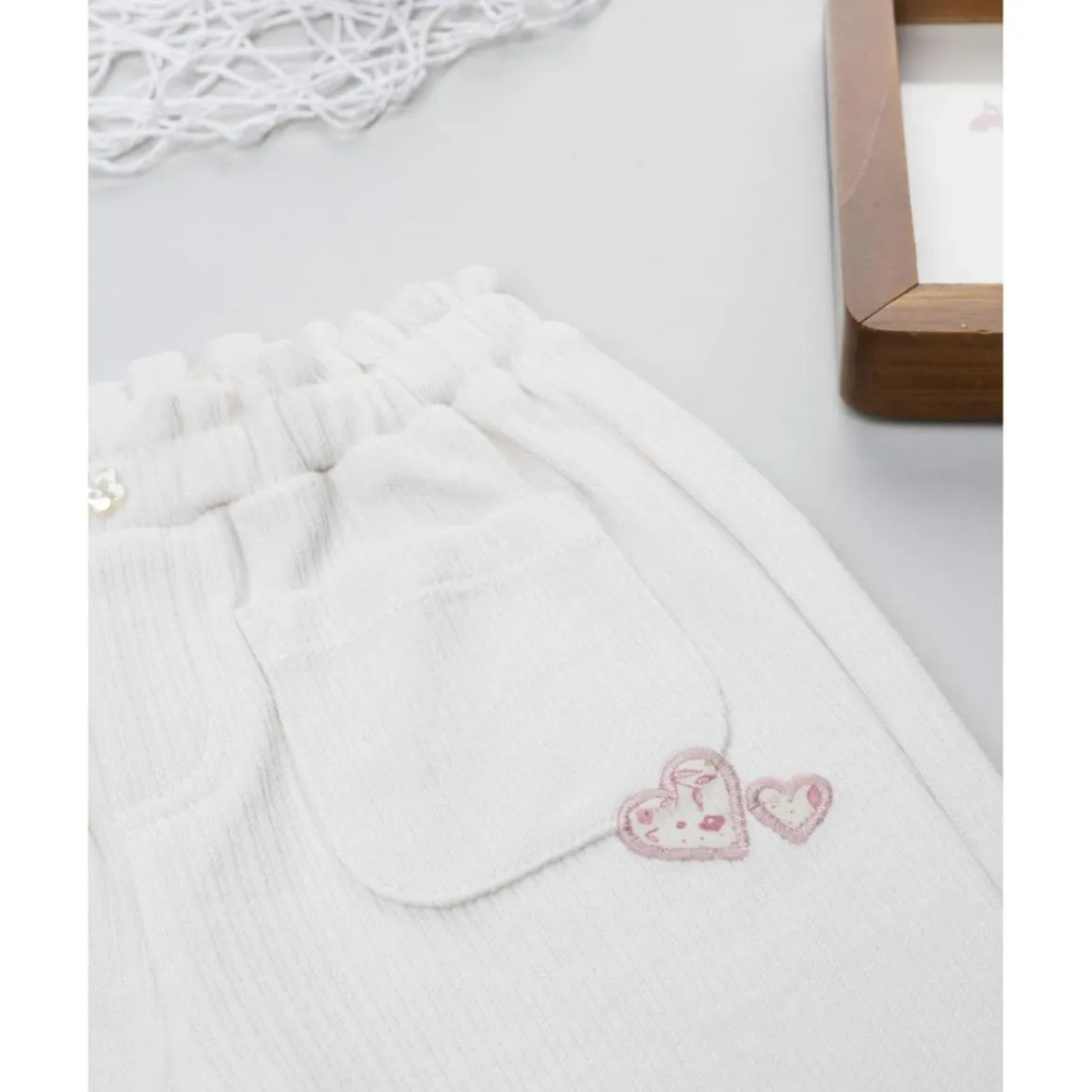 Pantalón de pana blanco para niña