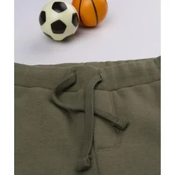 Pantalón verde con estampado para niño