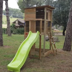 Parque juegos infantil de madera Taga con pared de escalada