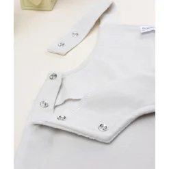 Peto bebé marrón claro con parche osito