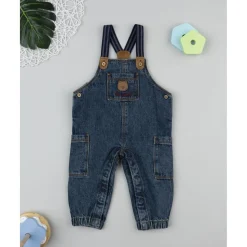 Peto denim con tirantes para niño