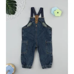 Peto denim con tirantes para niño