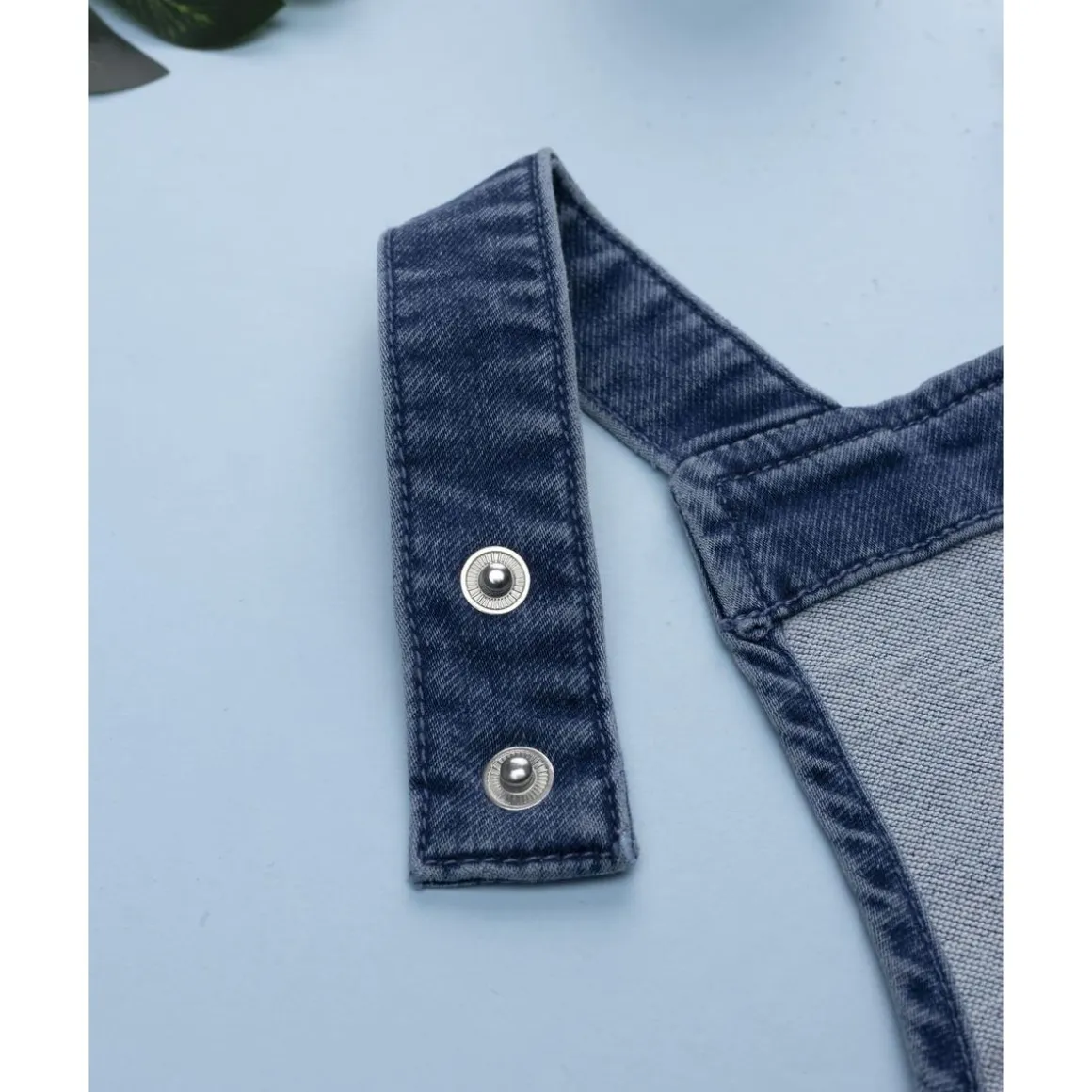 Peto vaquero para niño en denim azul