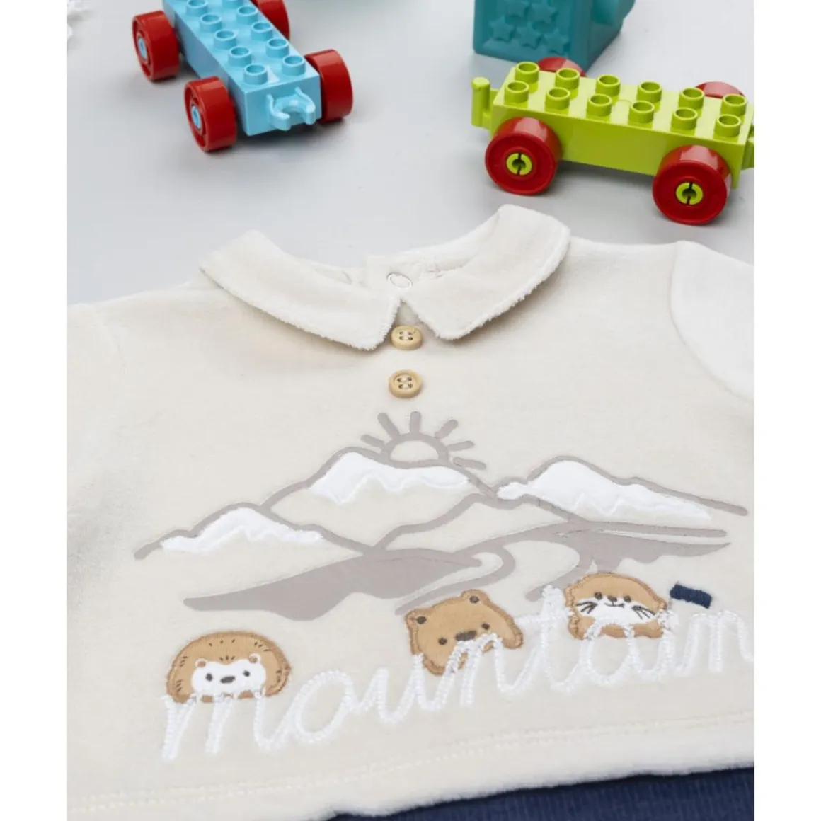 Pijama bicolor de bebé en terciopelo con estampado "Mountain"