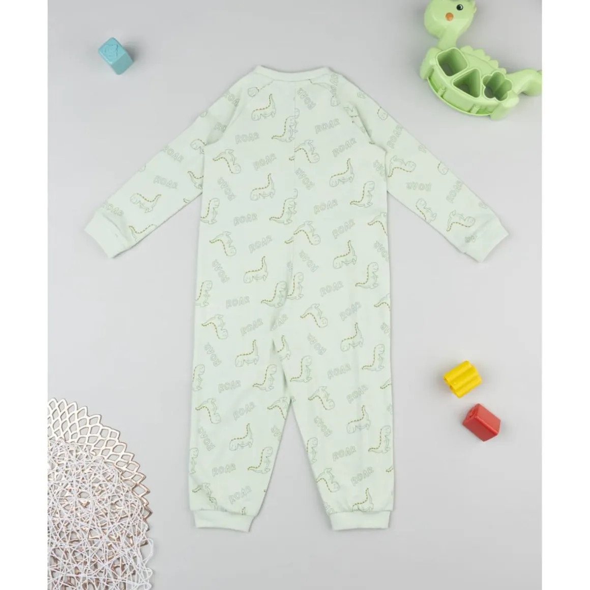 Pijama de invierno bebé verde dinosaurios