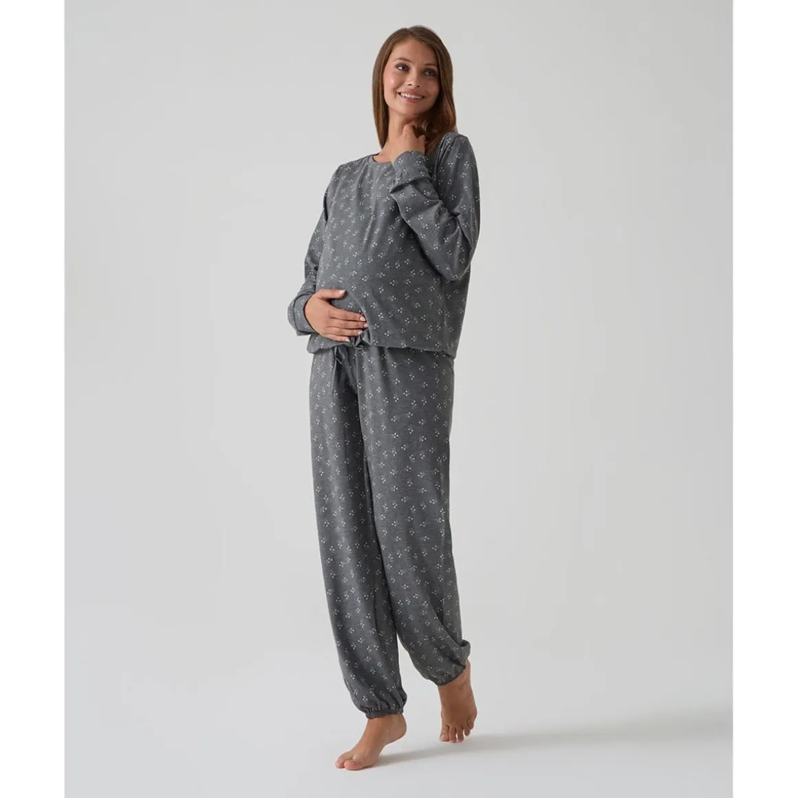 Pijama premamá gris con estampado