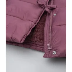 Plumífero rosa con lazos para niña