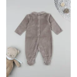 Ranita niña marrón con flores allover