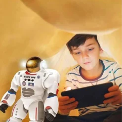 Robot Charlie - El Astronauta