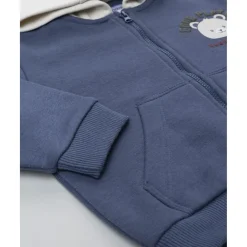 Sudadera azul con capucha y estampado para niño