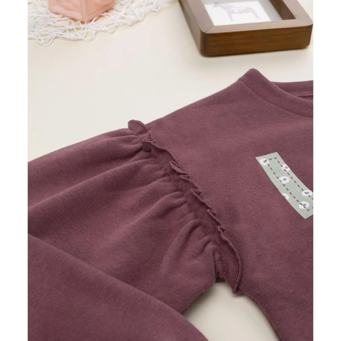 Sudadera de niña rosa con estampado Love