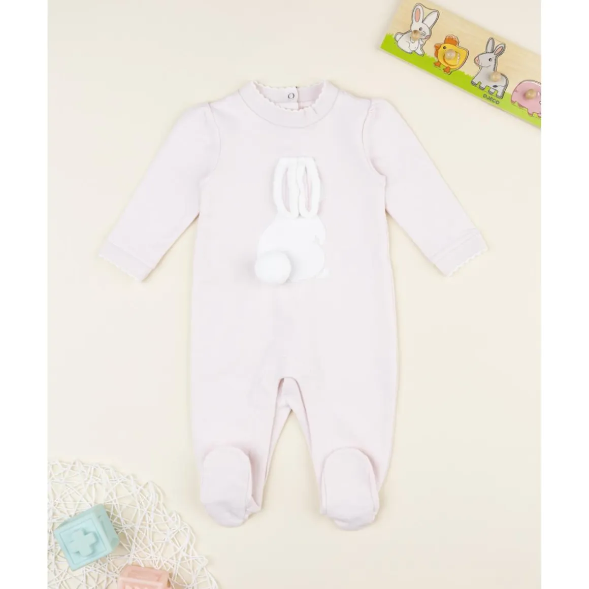 Tutina bebé niña rosa con conejito