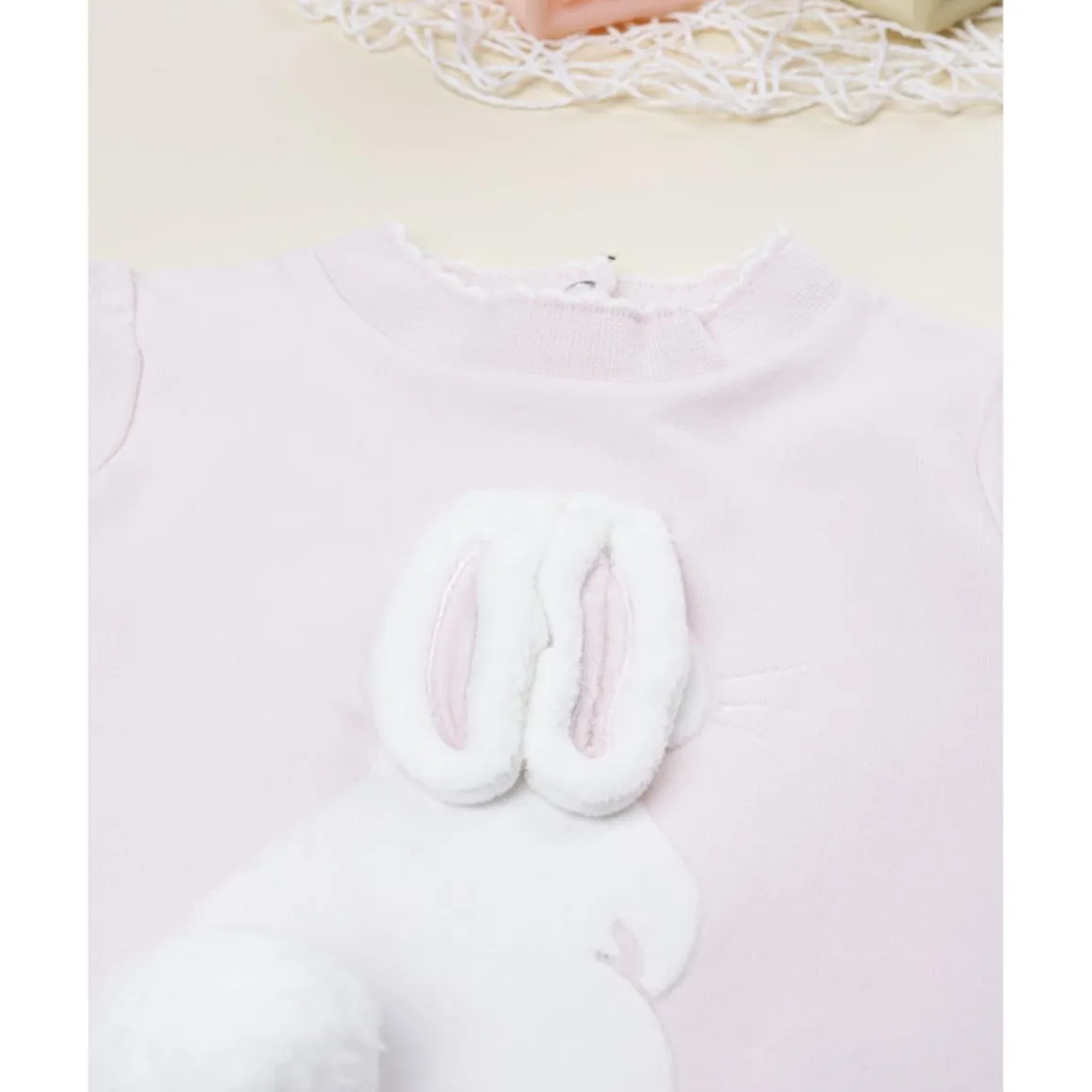 Tutina bebé niña rosa con conejito