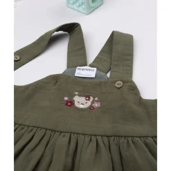 Vestido pichi verde con bordado para niña