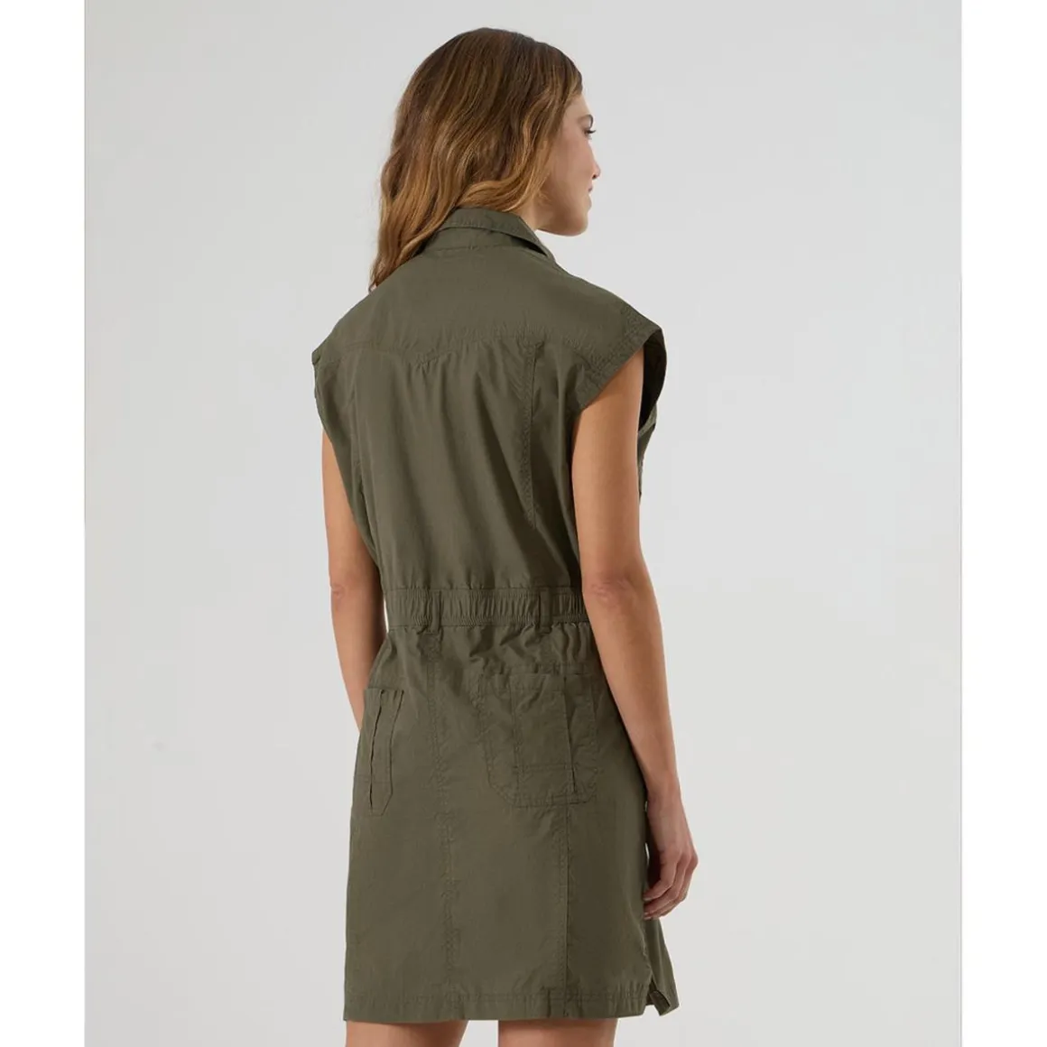 Vestido premamá y de lactancia estilo camisero en verde militar